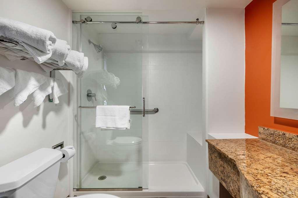 Vettecity Hotel 볼링 그린 객실 사진